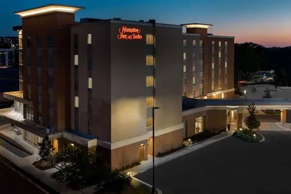 Photo 1 - Hampton Inn & Suites Tallahassee Capitol - University