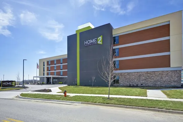 Photo 1 - Home2 Suites by Hilton KCI Airport