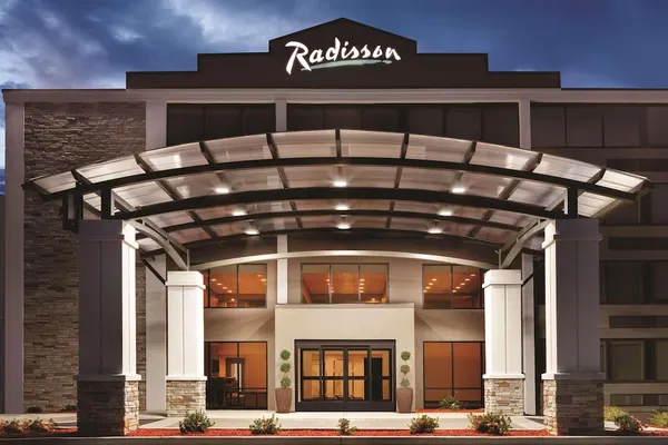 Photo 1 - Radisson Hotel Charlotte Airport