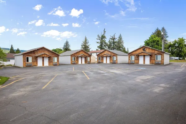Photo 1 - Moose Inn