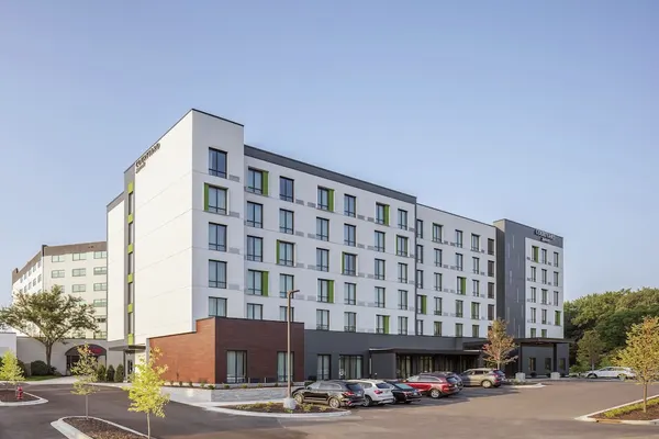 Photo 1 - Courtyard by Marriott Minneapolis West