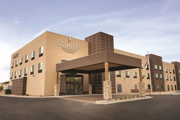 Photo 1 - Country Inn & Suites by Radisson, Page, AZ