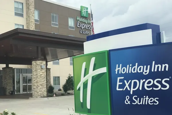 Photo 1 - Holiday Inn Express & Suites Hannibal - Medical Center by IHG
