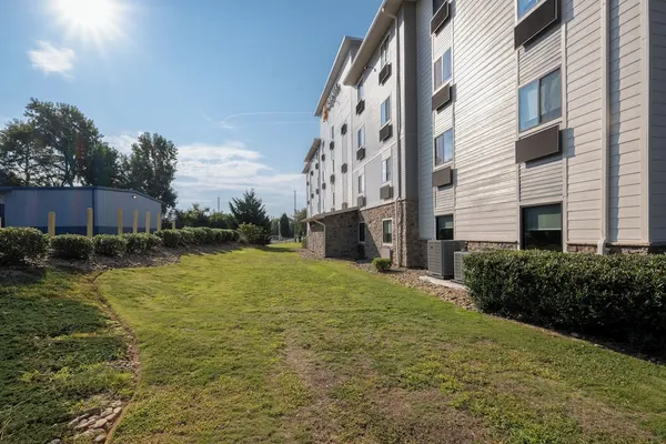 Photo 1 - La Quinta Inn & Suites by Wyndham Greenville Woodruff Rd.
