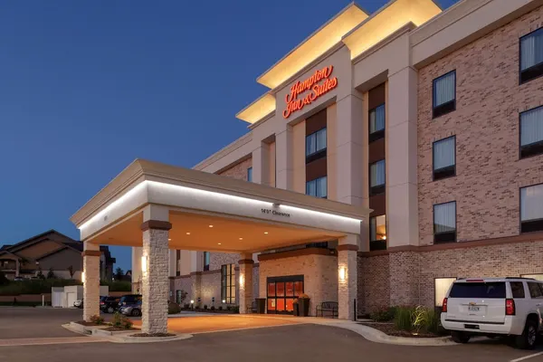 Photo 1 - Hampton Inn & Suites Overland Park South