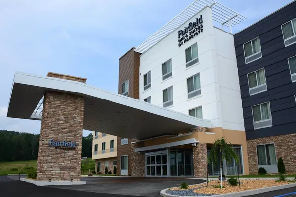 Photo 1 - Fairfield Inn & Suites by Marriott Somerset