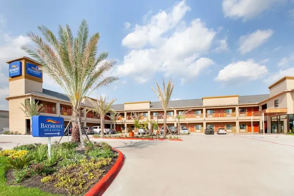 Photo 1 - Baymont by Wyndham Houston Hobby Airport