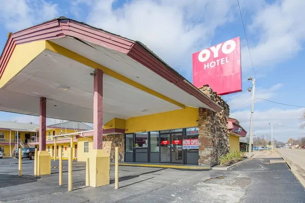 Photo 1 - OYO Hotel Blytheville AR I-55