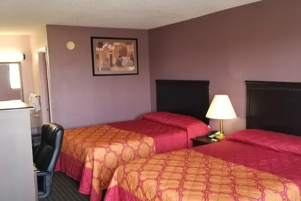 Photo 1 - Turnpike Motel