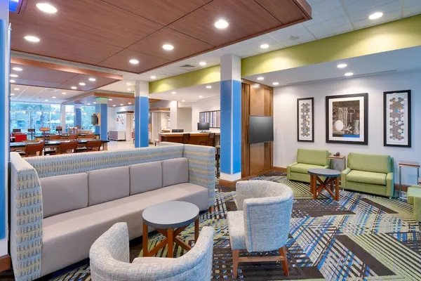 Photo 1 - Holiday Inn Express & Suites Gainesville I-75 by IHG