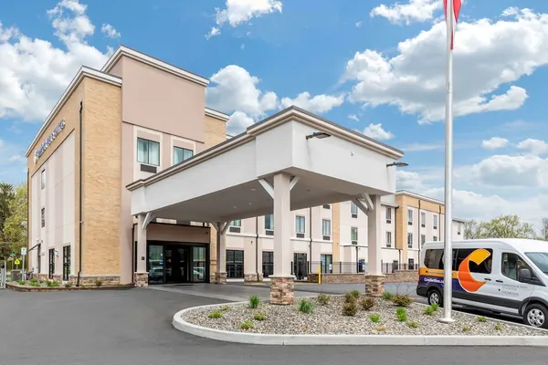 Photo 1 - Comfort Inn & Suites Schenectady - Scotia