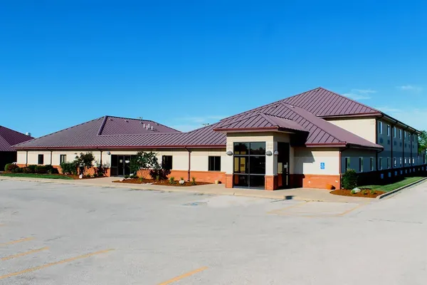 Photo 1 - Americas Best Value Inn Fredonia