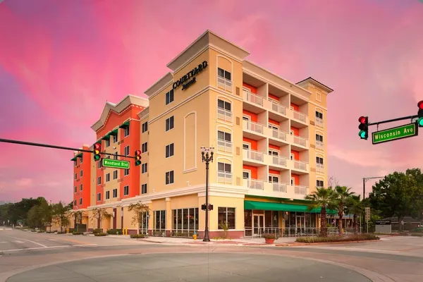 Photo 1 - Courtyard by Marriott DeLand Historic Downtown