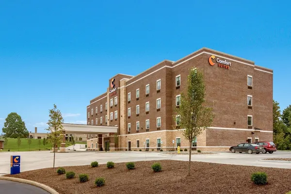 Photo 1 - Comfort Suites Wooster near University Campus