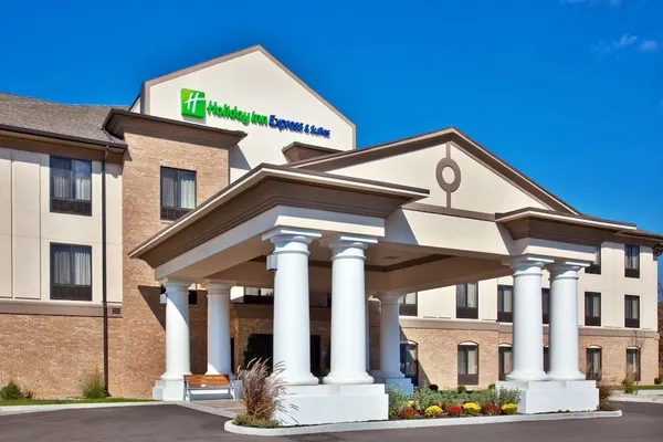 Photo 1 - Holiday Inn Express Hotel & Suites Crawfordsville, an IHG Hotel