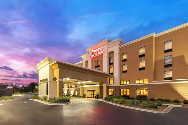 Photo 1 - Hampton Inn & Suites Savannah-Airport