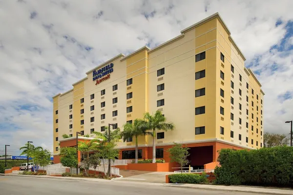 Photo 1 - Fairfield Inn & Suites by Marriott Miami Airport South