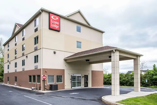 Photo 1 - Econo Lodge Harrisburg - Hershey