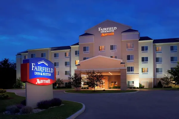 Photo 1 - Fairfield Inn & Suites by Marriott New Buffalo