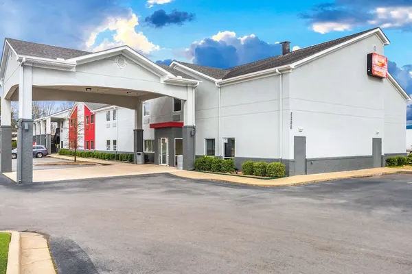 Photo 1 - Econo Lodge Inn & Suites Pritchard Road North Little Rock