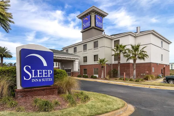 Photo 1 - Sleep Inn And Suites Brunswick