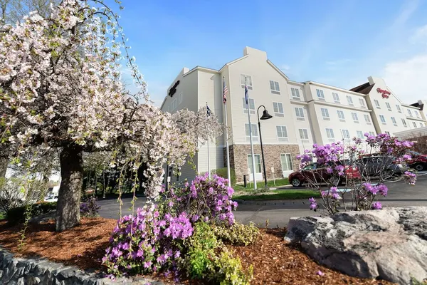 Photo 1 - Hampton Inn Nashua