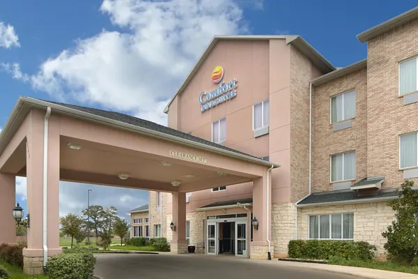 Photo 1 - Comfort Inn & Suites Near Lake Lewisville