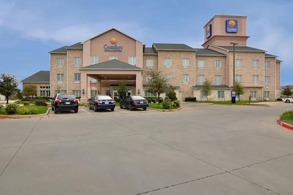 Photo 1 - Comfort Inn & Suites Near Lake Lewisville