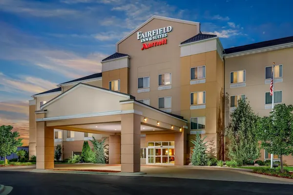 Photo 1 - Fairfield Inn & Suites by Marriott Peoria East