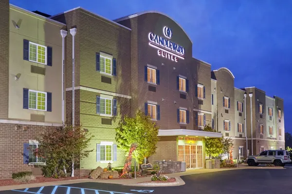 Photo 1 - Candlewood Suites Milwaukee Airport by IHG