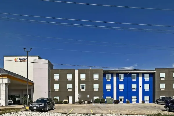 Photo 1 - Comfort Suites Jackson-Cape Girardeau