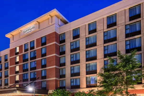 Photo 1 - Courtyard by Marriott Dulles Airport Herndon