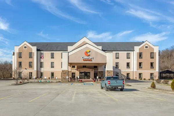 Photo 1 - Comfort Suites South Point - Huntington
