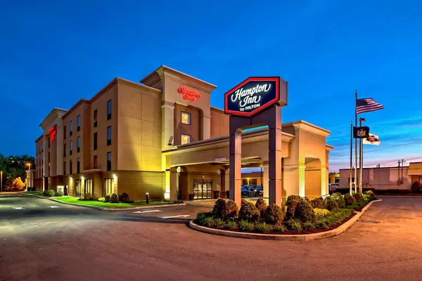 Photo 1 - Hampton Inn Rochester Irondequoit