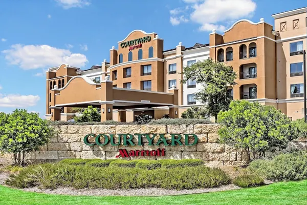 Photo 1 - Courtyard by Marriott San Antonio SeaWorld - Westover Hills