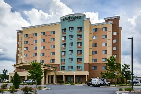 Photo 1 - Courtyard Marriott Concord