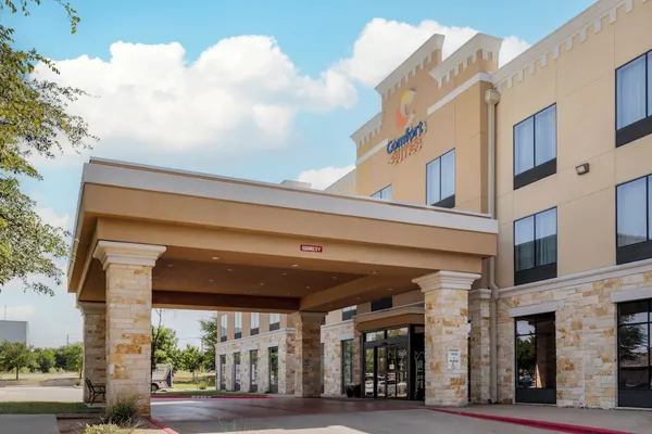 Photo 1 - Comfort Suites Pflugerville - Austin North