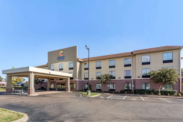 Photo 1 - Comfort Inn & Suites Atoka-Millington