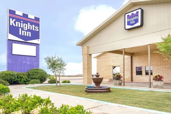Photo 1 - Knights Inn Slaton