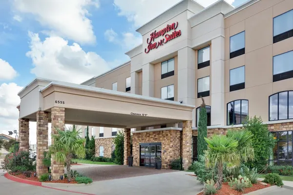 Photo 1 - Hampton Inn and Suites Fort Worth/Forest Hill