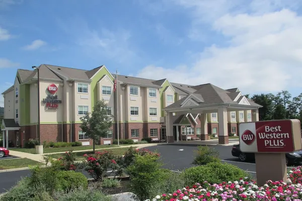 Photo 1 - Best Western Plus Harrisburg Mechanicsburg