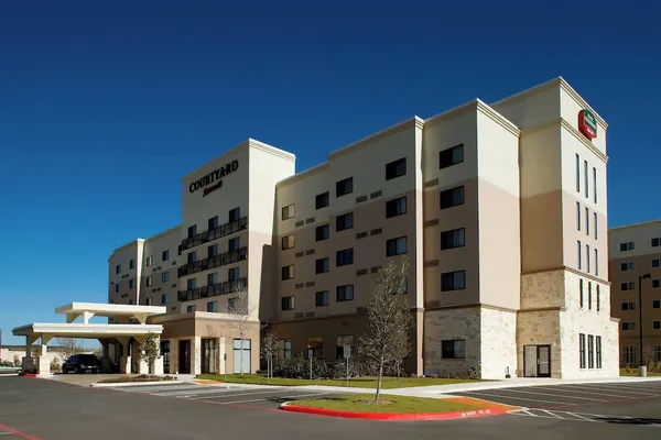 Photo 1 - Courtyard by Marriott San Antonio Six Flags at The Rim