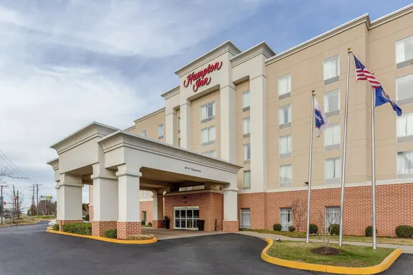 Photo 1 - Hampton Inn Richmond - South