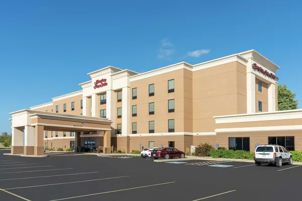 Photo 1 - Hampton Inn & Suites Marshalltown