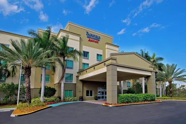 Photo 1 - Fairfield Inn & Suites Fort Lauderdale Airport-Cruise Port