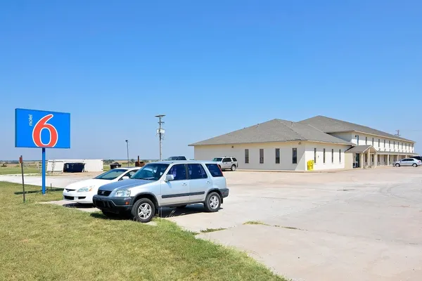 Photo 1 - Motel 6 South Haven, KS