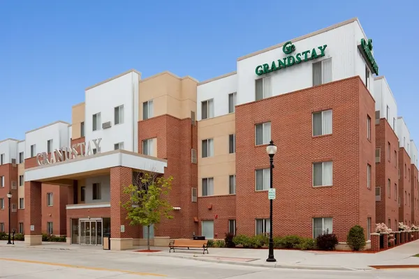 Photo 1 - Grandstay Residential Suites Hotel - Sheboygan