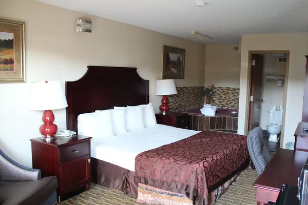 Photo 1 - Economy Inn