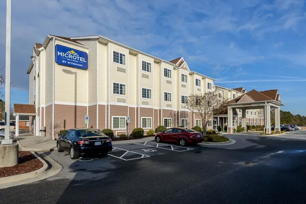 Photo 1 - Microtel Inn & Suites by Wyndham Greenville/University Medic