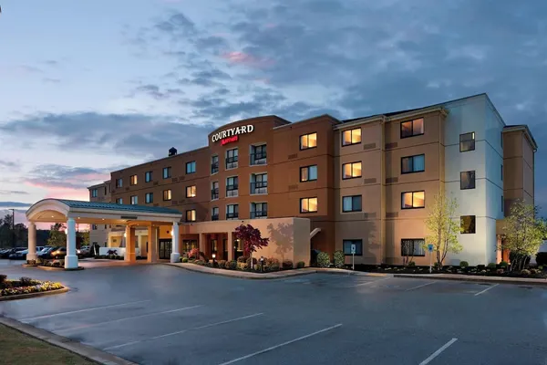 Photo 1 - Courtyard by Marriott Jackson